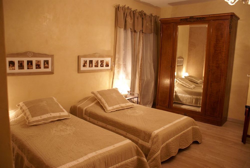 Hotel Le Crillon Murs  Exterior foto