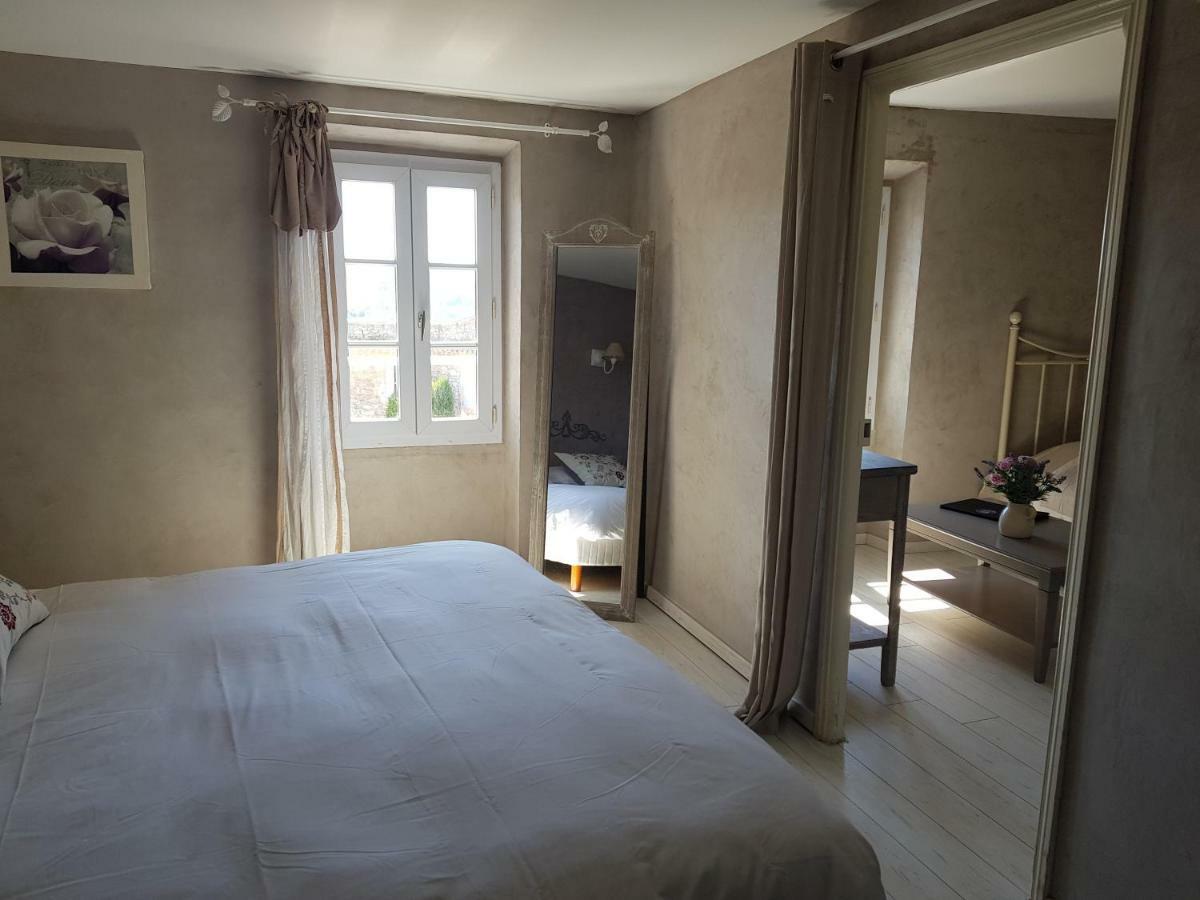 Hotel Le Crillon Murs  Exterior foto
