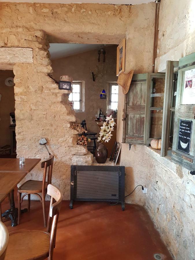 Hotel Le Crillon Murs  Exterior foto